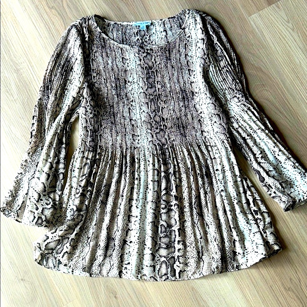Floral & Ivy Women’s Snakeskin Pleated Top M Tan/Black A-Line Career Date
